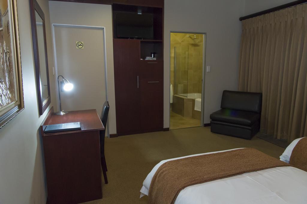 Bayswater Lodge Bloemfontein Ngoại thất bức ảnh